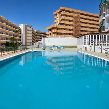 Apartamento Con Vistas Y Piscina En Apartment