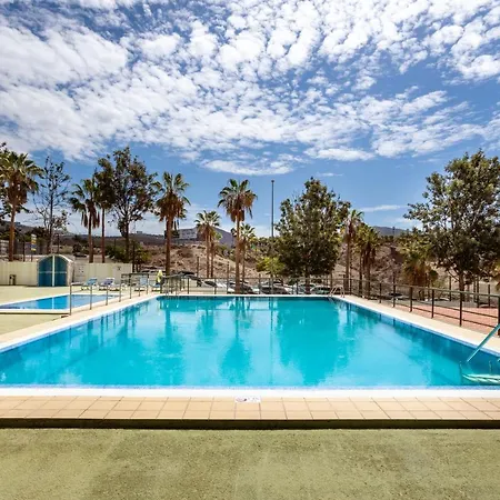 Apartman Apartamento Con Vistas Y Piscina En *